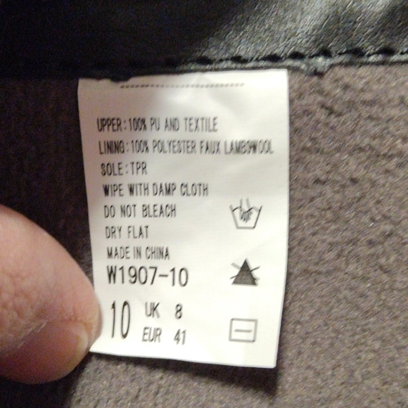 SOLD*** Global Win NWOT brown lace up boot size 10 waterproof - Picture 9 of 9